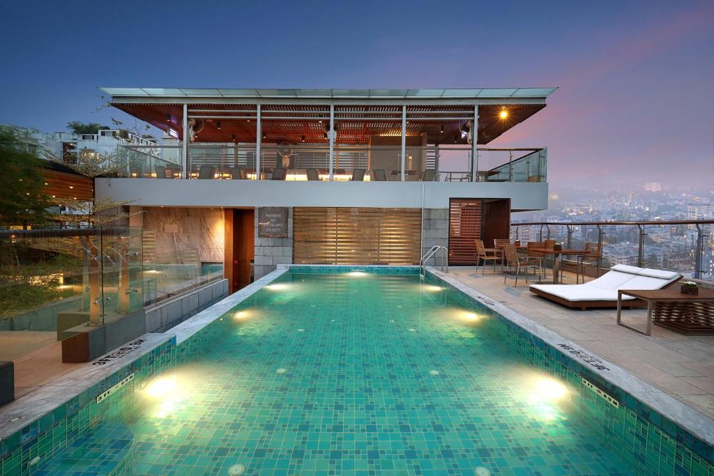 List of the best 5 star hotel in Dhaka Bangladesh crowneplaza